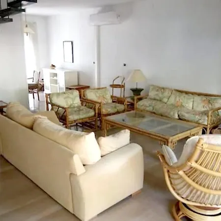 Spacious House In Дом отдыха Платья-де-Аро