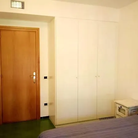 Spacious House In בית נופש *