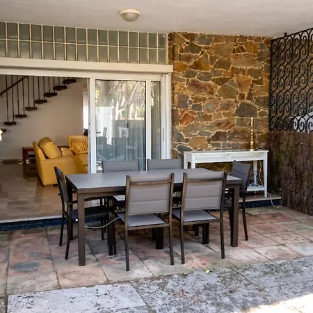 Spacious House In Сasa de vacaciones *