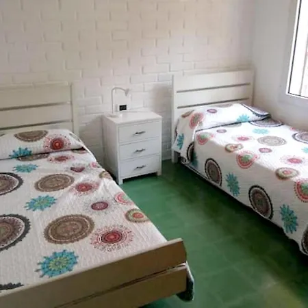 Vakantiehuis Spacious House In *
